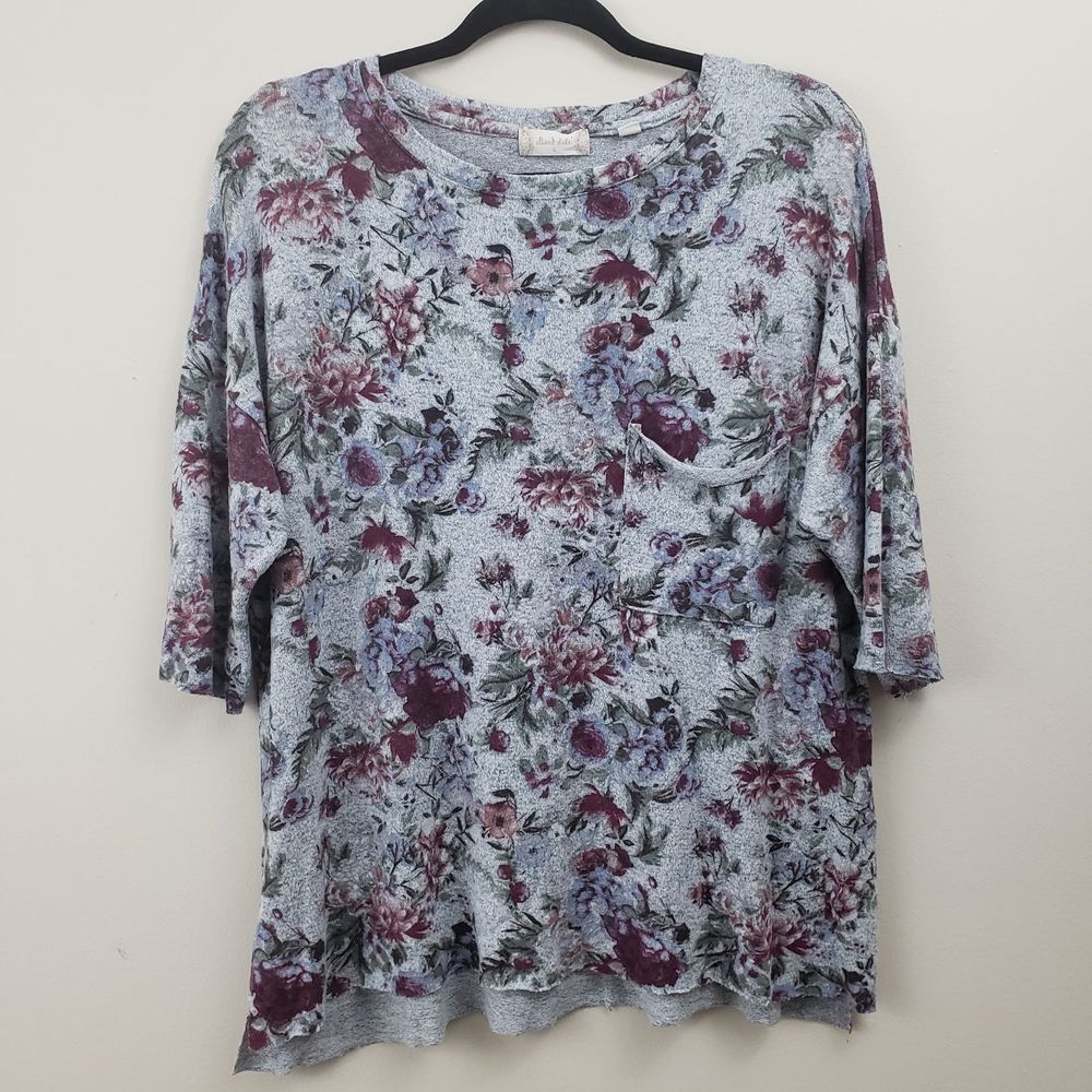 Gray Floral Print Top